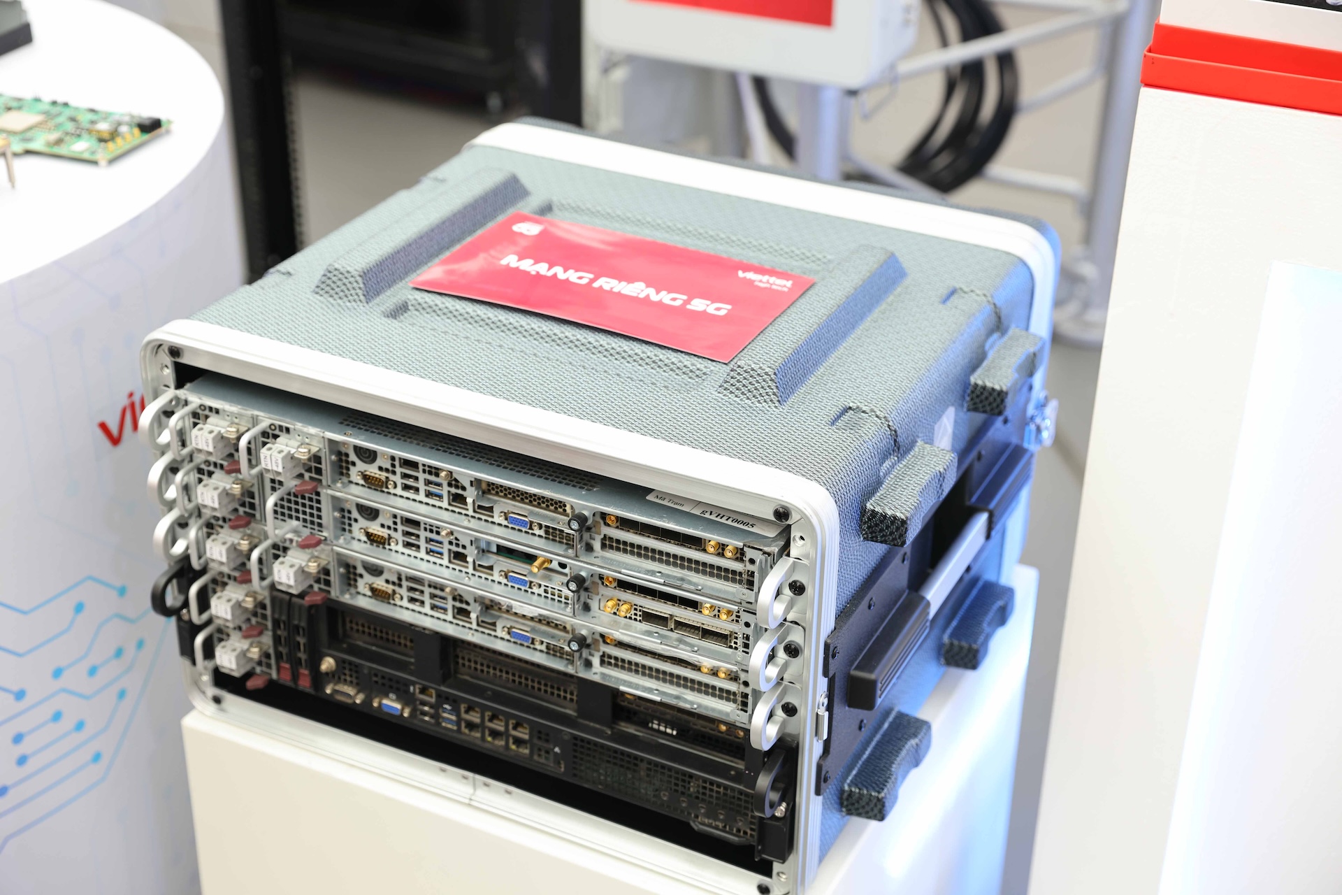 3_Nhờ cách tiếp cận “tự chủ – mở – thông minh”, Viettel xây dựng được hệ sinh thái 5G Core hoàn chỉnh để phục vụ cả mạng di động quy mô lớn và mạng riêng 5G (Private 5G) cho doanh nghiệp.