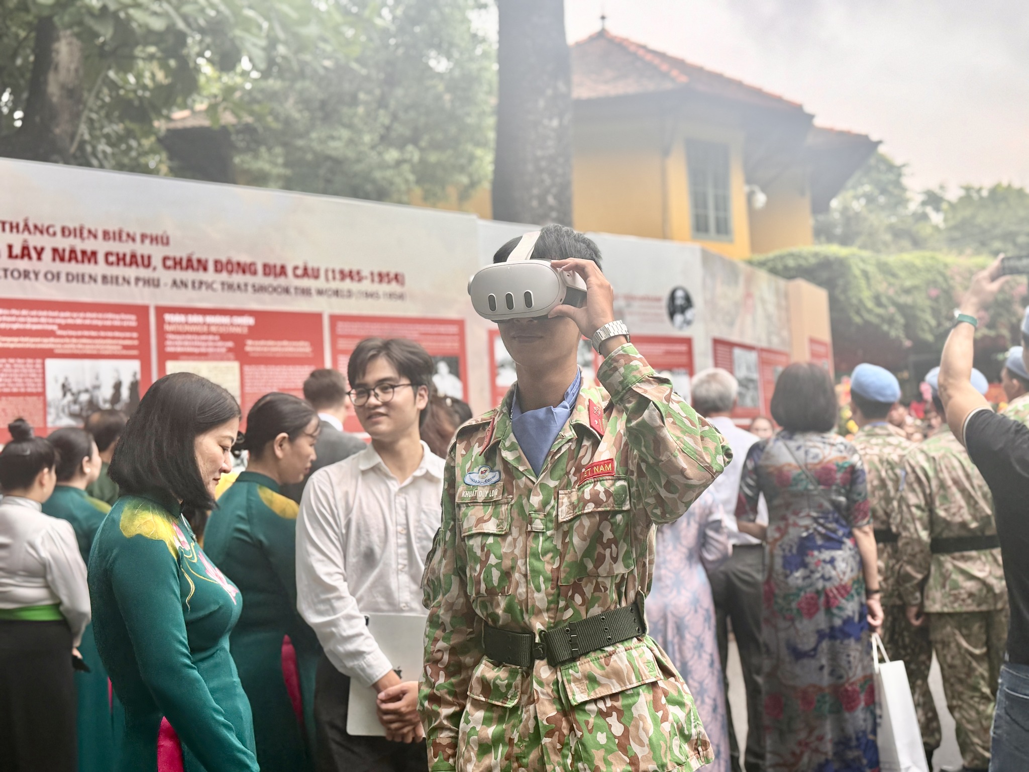4-Người dùng chia sẻ về sự tự hào và sự trân trọng lịch sử dân tộc khi được trải nghiệm ứng dụng này