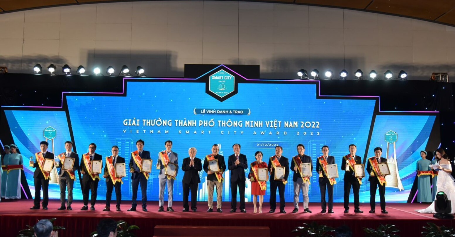 VOTO và VTAG được vinh danh tại lễ trao giải “Thành phố thông minh 2022”<