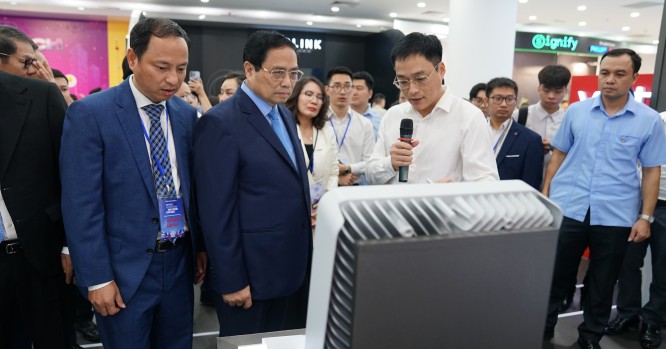 Viettel công bố Chip 5G và Trợ lý ảo AI tại Triển lãm Quốc tế Đổi mới sáng tạo Việt Nam 2023