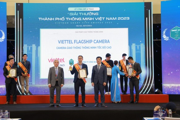 Camera giao thông VHT chiến thắng hạng mục Giải pháp Giao thông thông minh