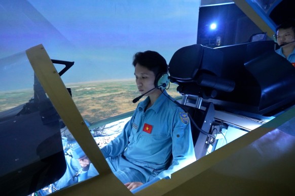 Buồng tập lái SU-30MK2 “Made in Vietnam” – Tự hào công nghệ của Viettel High Tech