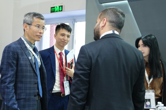 Ambassador Hoang Huu Anh: Viettel at WDS 2026 marks a milestone affirming Vietnam’s technological position