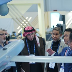 Tạp chí quốc phòng châu Âu đưa tin về hệ thống chống UAV của Viettel tại SAHA 2026