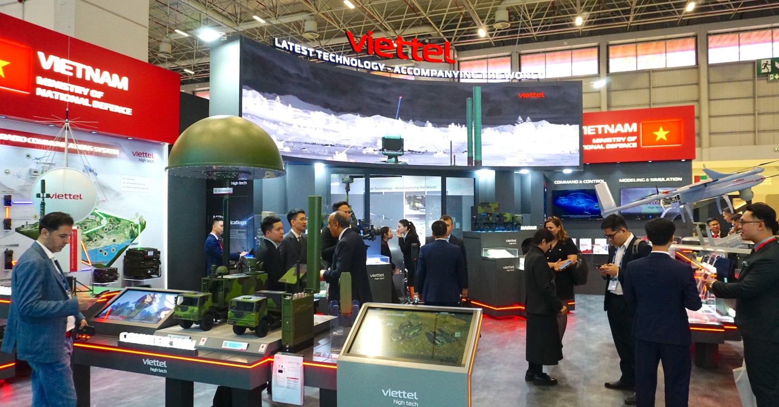 Viettel High Tech Showcases 73 High-Tech Products at Türkiye’s Defence Exhibition<