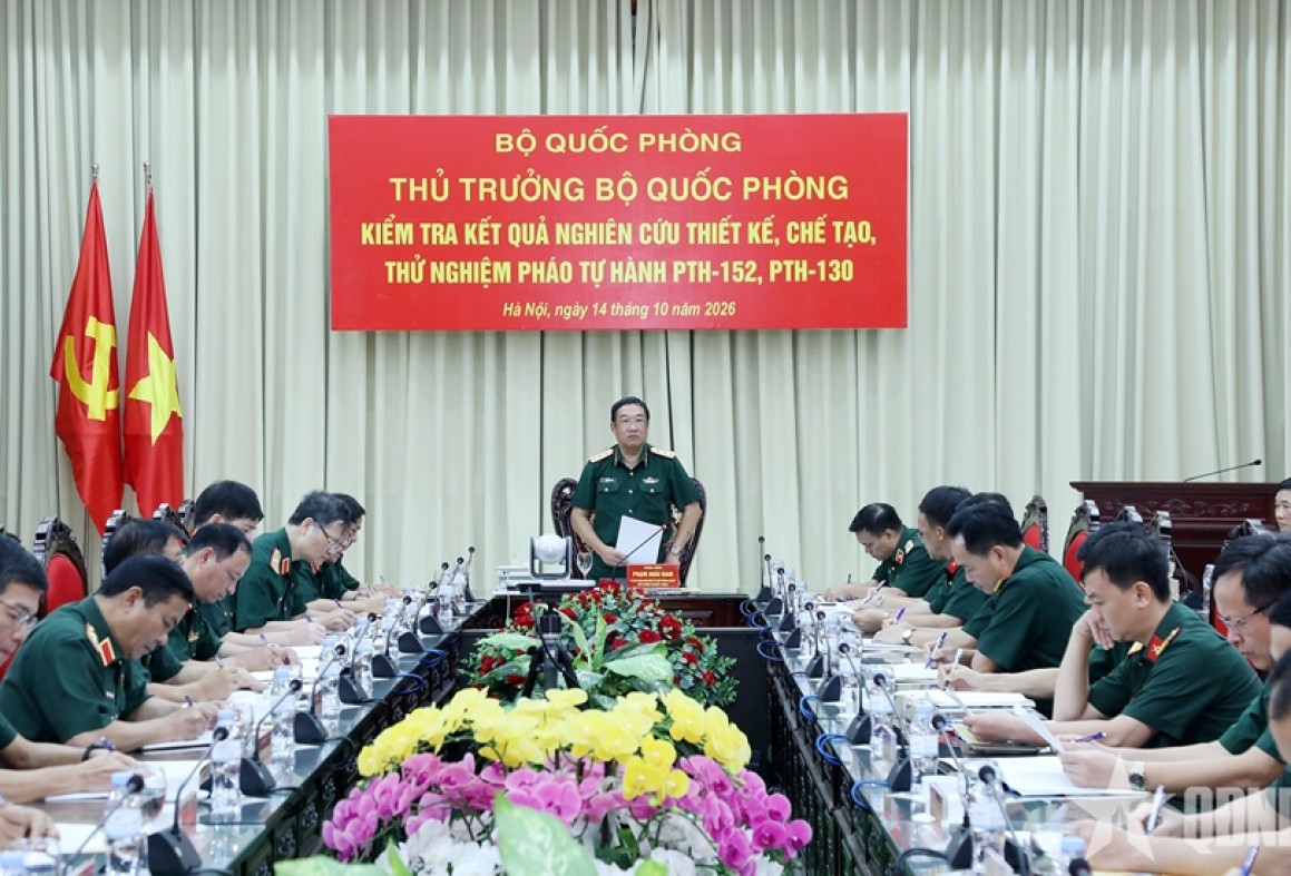 Khẩn trương hoàn thiện, nghiệm thu pháo tự hành PTH-152